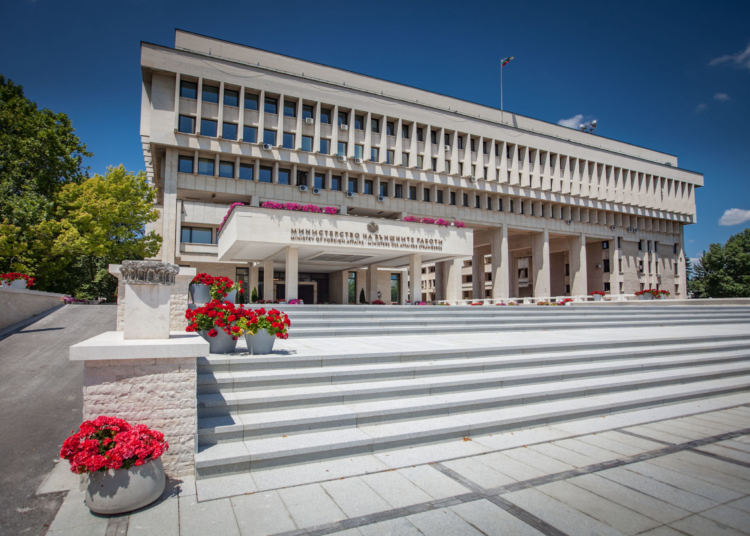 МВнР с призив към пътуващите до Китай и Италия 1 МВнР с призив към пътуващите до Китай и Италия