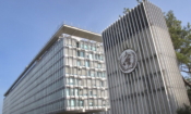 Сградата на Световната здравна организация (СЗО) в Женева на 11 март 2015 г. (Рафиел Сатър/The Canadian Press)