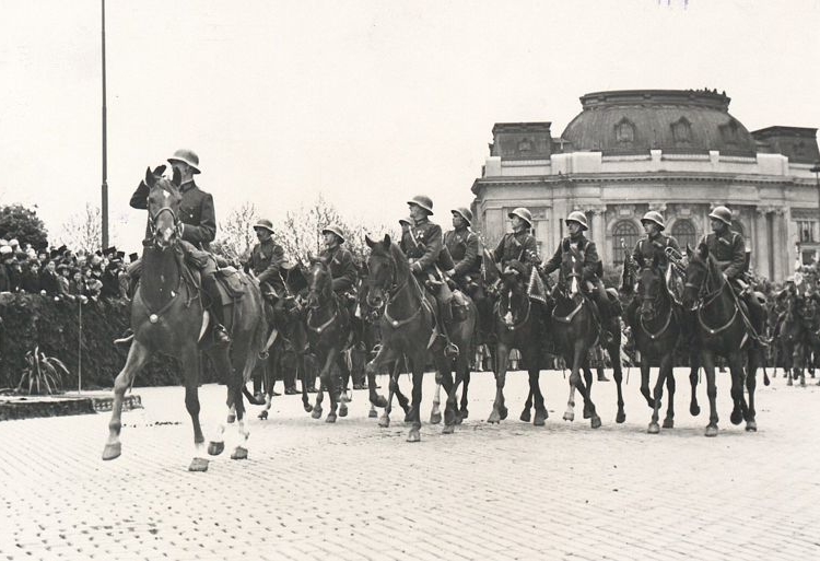 Парадът на 6 май 1937 г. - възкръсването на Българската армия 1 Парадът на 6 май 1937 г. – възкръсването на Българската армия