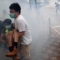 Демонстранти бягат от сълзотворен газ по време на протест на 24 май 2020 г. срещу плановете на Пекин да за налагане на закон за националната сигурност в Хонконг. (Tyrone Siu/Ройтерс)