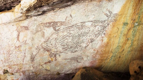 Australias oldest known rock shelter painting zoomed 600x338 1