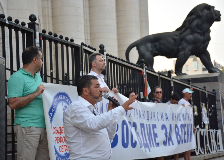 Адв. Величков от „Правосъдие за всеки“ призова парламента да отзове представителите си във ВСС
