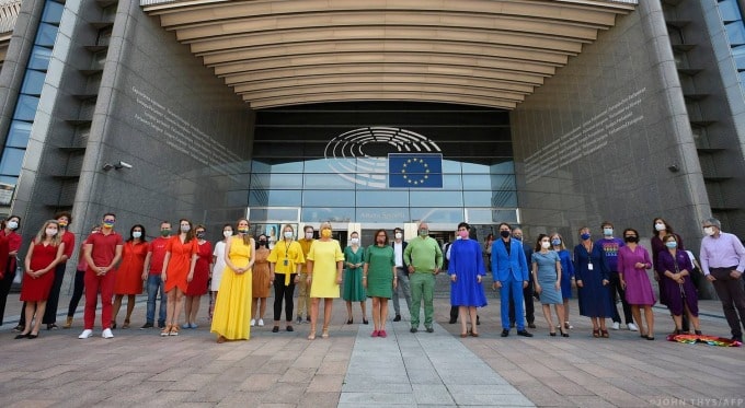 Европейският парламент прие резолюция, обявяваща ЕС за „зона на свобода за ЛГБТИК лицата“ (John Thys/AFP15, 2020. © JOHN THYS / AFP/източник: europedirect-sliven.eu)