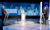 Кадър от телевизионния дебат между генерал Румен Радев и професор Анастас Герджиков по БНТ на 18.11.2021 г. (снимка: БНТ)