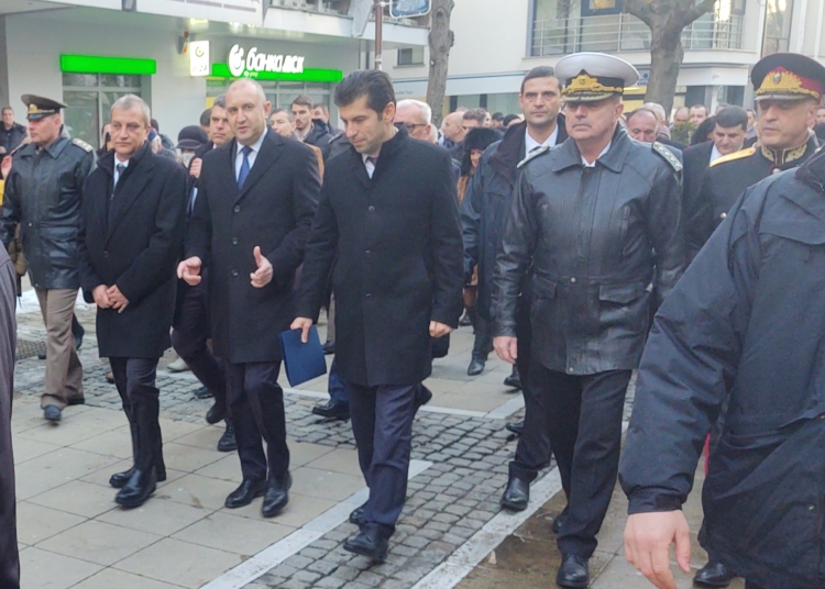 Кмет, премиер и президент демонстрираха единство пред паметта на Гоце Делчев