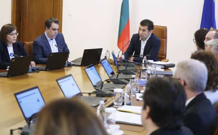 И без посещение в Киев: "Продължаваме промяната" ще подкрепят с оръжие Украйна 1 И без посещение в Киев: „Продължаваме промяната“ ще подкрепят с оръжие Украйна