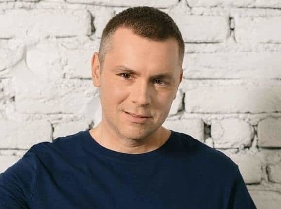 Ицо Хазарта: Помагам на български деца без родители да изберат доброто