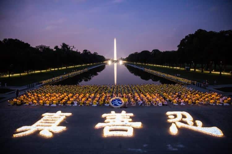 Мирният апел на Фалун Гонг практикуващите продължава вече 23 години, изобличавайки престъпленията на Китайската комунистическа партия (снимка: The Epoch Times, 2017)