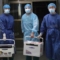 Лекари пренасят органи за трансплантация в болница в провинция Хънан, Китай, 16 август 2012 г. (снимка от екран: Sohu.com)