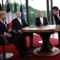 (Л-Р) Премиерът на Обединеното кралство Борис Джонсън, президентът на САЩ Джо Байдън, германският канцлер Олаф Шолц и френският президент Еманюел Макрон заемат местата си, за да присъстват на срещата на петимата лидери от Г-7 в замъка Елмау, Южна Германия, 28 юни 2022 г. (снимка: Брендън Смяловски/AFP чрез Getty Images)