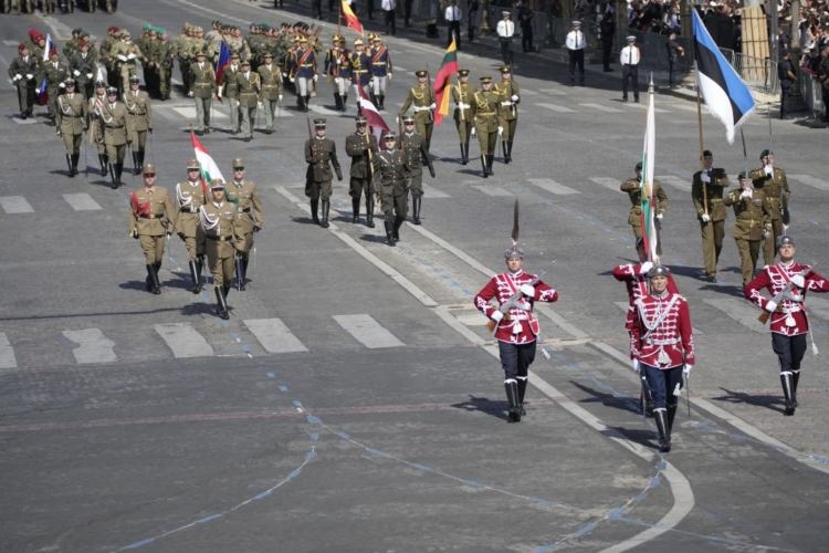 Огнян Дъскарев: На 14 юли Франция празнува началото на световния комунизъм 1 Огнян Дъскарев: На 14 юли Франция празнува началото на световния комунизъм