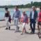 На 11 юли Даниел Лорер (вторият отляво) и Благомир Коцев (четвъртият отляво) се разходиха с граждани по затворената за автомобили крайбрежна алея на Варна (снимка: Фейсбук)