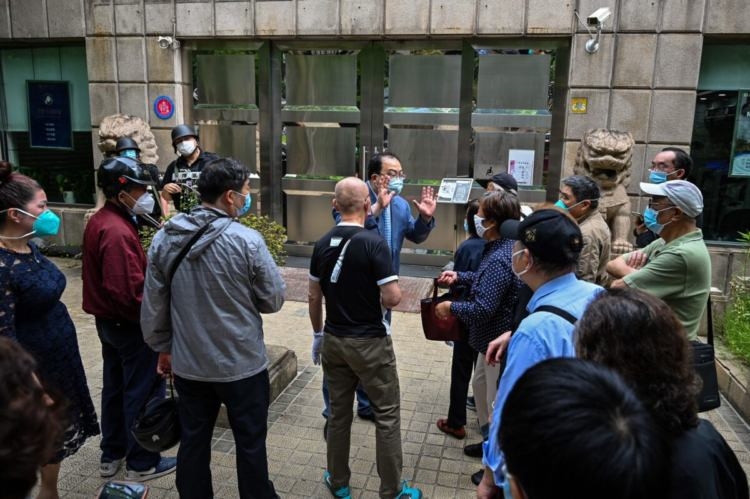 Замразени сметки на вложители заради банковата криза в Китай