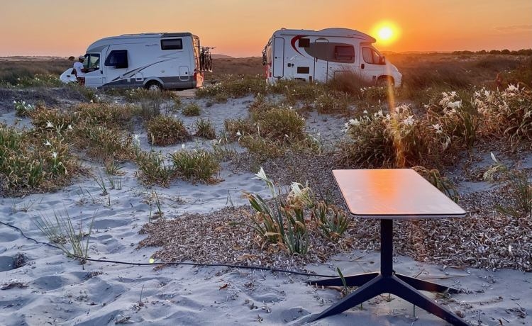 Starlink Bulgaria: Сателитният интернет Starlink RV вече и в България 1 Starlink Bulgaria: Сателитният интернет Starlink RV вече и в България