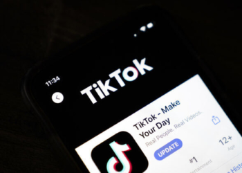 Страница за изтегляне на приложението TikTok на Apple iPhone, (Drew Angerer/Getty Images)