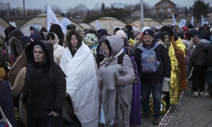 Близо 1 милион молби за убежище в ЕС през 2022 г. 1 Близо 1 милион молби за убежище в ЕС през 2022 г.