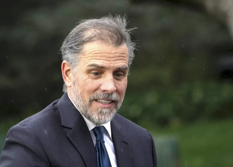 Хънтър Байдън ще се признае за виновен по три федерални обвинения 1 Синът на президента Джо Байдън - Хънтър Байдън, в Белия дом на 18 април 2022 г. (Дрю Ангерър/Getty Images)