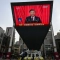 На екран на улица в Пекин излъчват новини за речта на китайския лидер Си Дзинпин (Jade Gao/AFP via Getty Images)