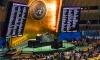 Показване на резултатите от гласуването в централата на ООН в Ню Йорк - Общото събрание на ООН гласува необвързваща резолюция, призоваваща за „хуманитарно примирие“ в Газа и прекратяване на военните действия (AP Photo/Bebeto Matthews)