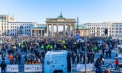 Митинг пред Бранденбургската врата Снимка: Zhentong Zhang/Epoch Times