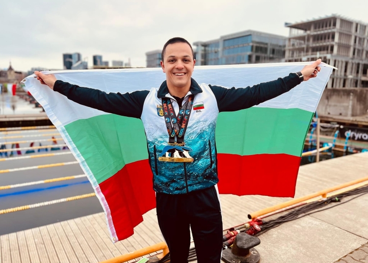 Цанко Цанков – световен шампион по плуване в ледени води