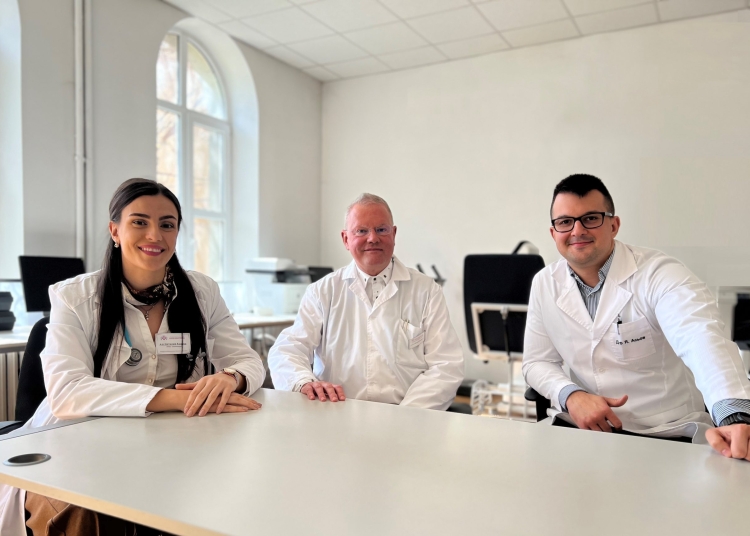 За да си лекар, е нужно човеколюбие в големи дози – медици от три поколения споделят тайните на професията (I част)