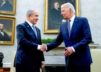 Президентът Джо Байдън (дясно) се среща с израелския премиер Бенямин Нетаняху в Овалния кабинет на 25 юли 2024 г. (Елизабет Франц/Ройтерс)