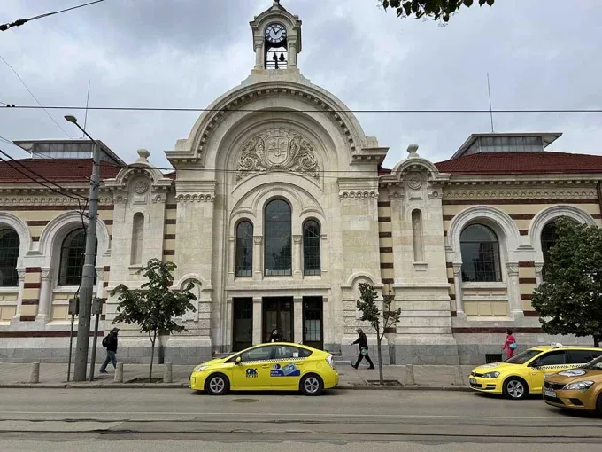 Сградата на Централните хали в София е построена преди повече от един век (1909 – 1911 г.) според най-високите за времето си европейски стандарти. Снимка: Вега Баусистемс