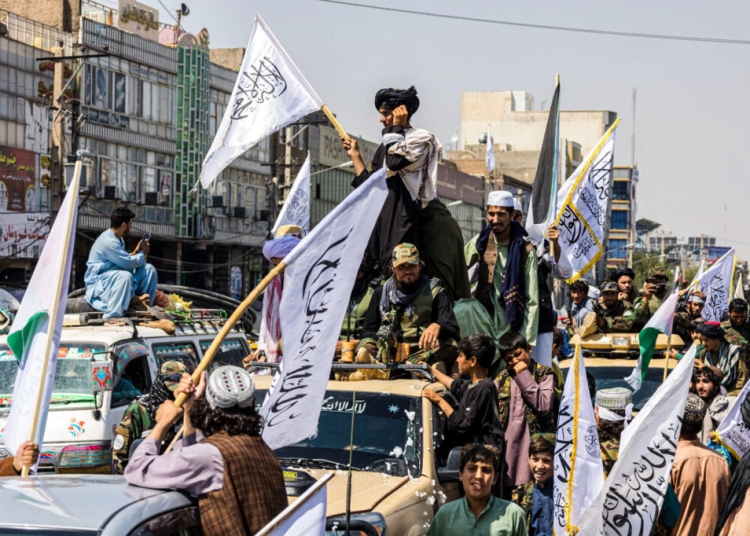 Афганистанските посолства в Лондон и Осло затварят, след като дипломатите отхвърлиха талибаните 1 Афганистанските посолства в Лондон и Осло затварят, след като дипломатите отхвърлят талибаните