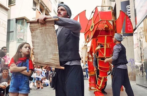 Фестивалът „Панаир на куклите“ започва с шествие-парад и цирк на кокили в София 1 Фестивалът „Панаир на куклите“ започва с шествие-парад и цирк на кокили в София