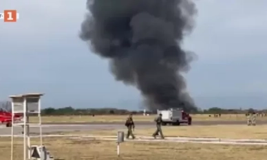 Тържествата за 20 години в НАТО се отложиха заради инцидент с двама загинали пилоти 1 Тържествата за 20 години в НАТО се отложиха заради инцидент с двама загинали пилоти