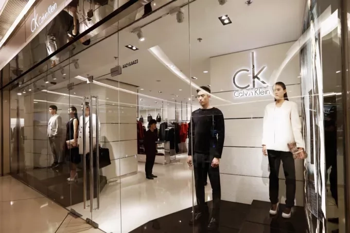 Китай разследва собственика на Calvin Klein за бойкот на стоки от Синдзян 1 Китай разследва собственика на Calvin Klein за бойкот на стоки от Синдзян