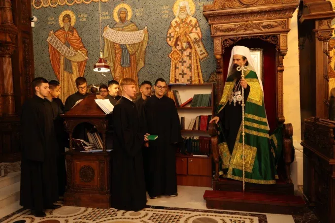 tarzhestvena liturgija