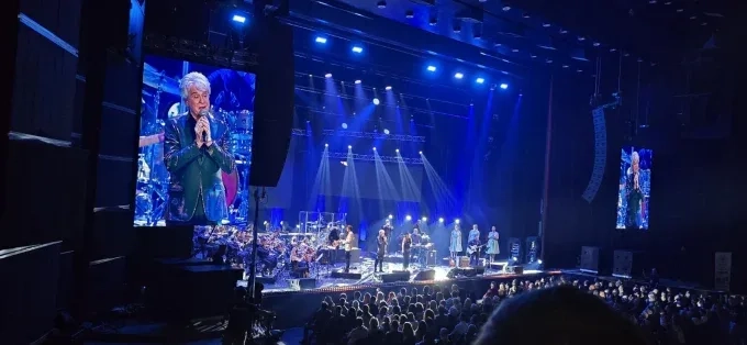 Юбилейният концерт-спектакъл „50 години магия“ изпълни с любов и вълнение почитателите на Орлин Горанов в София 1 Юбилейният концерт-спектакъл „50 години магия“ изпълни с любов и вълнение почитателите на Орлин Горанов в София