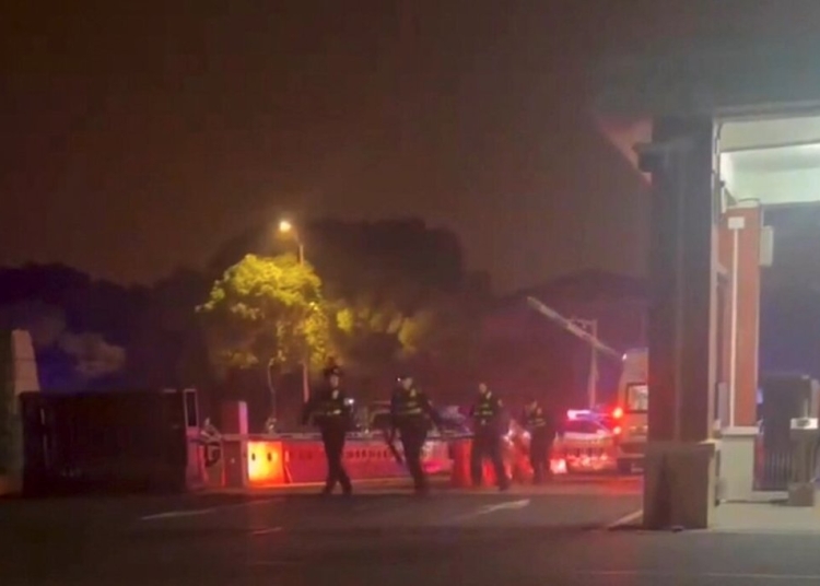 Най-малко 8 убити и 17 ранени при масово нападение с нож в Китай 1 Най-малко 8 души загинаха и 17 са ранени при масово нападение с нож в Китай