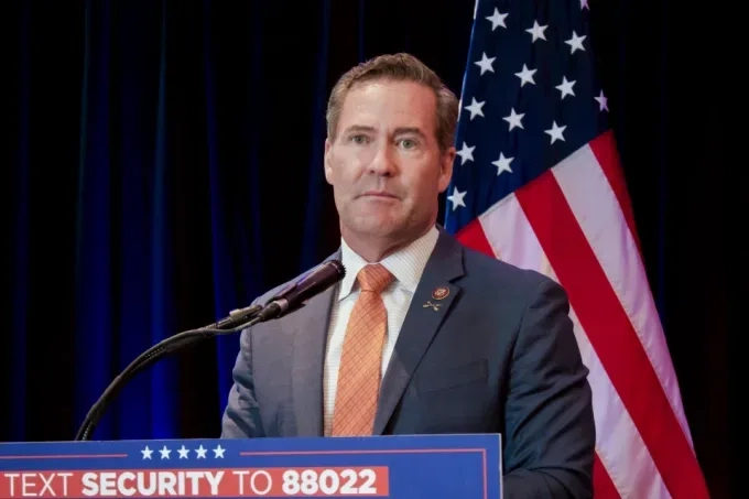 Тръмп избира антикитайски "ястреб" за съветник по националната сигурност 1 Тръмп избира антикитайски „ястреб“ за съветник по националната сигурност