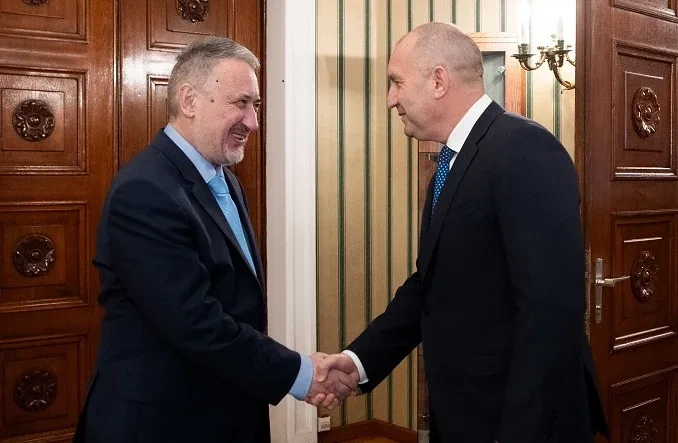 Румен Радев прие бившия македонски премиер Любчо Георгиевски 1 Румен Радев прие бившия македонски премиер Любчо Георгиевски