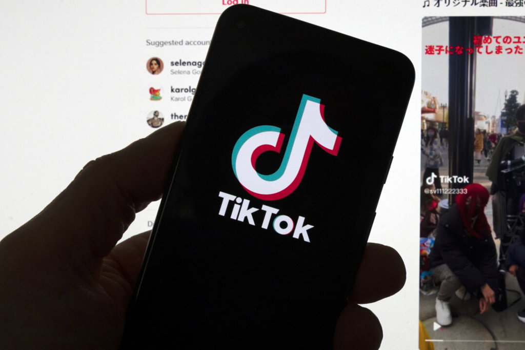 Северномакедонска политическа партия настоява за забрана на TikTok след като най-малко 17 ученици са пострадали