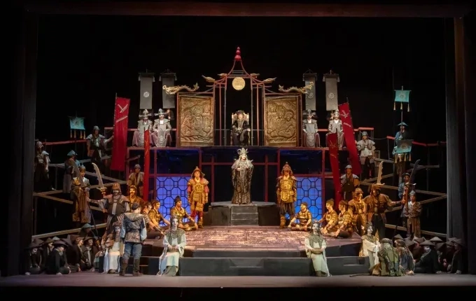 Александрина Пендачанска и Габриела Георгиева се превъплъщават в мистичната принцеса Турандот 1 Александрина Пендачанска и Габриела Георгиева се превъплъщават в мистичната принцеса Турандот