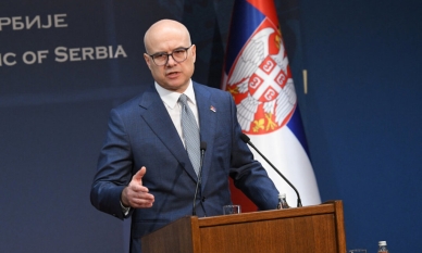 Сръбският министър-председател подава оставка след протести заради смъртоносно срутване на покрив 1 Сръбският министър-председател подава оставка на фона на протести заради фатален срутен покрив