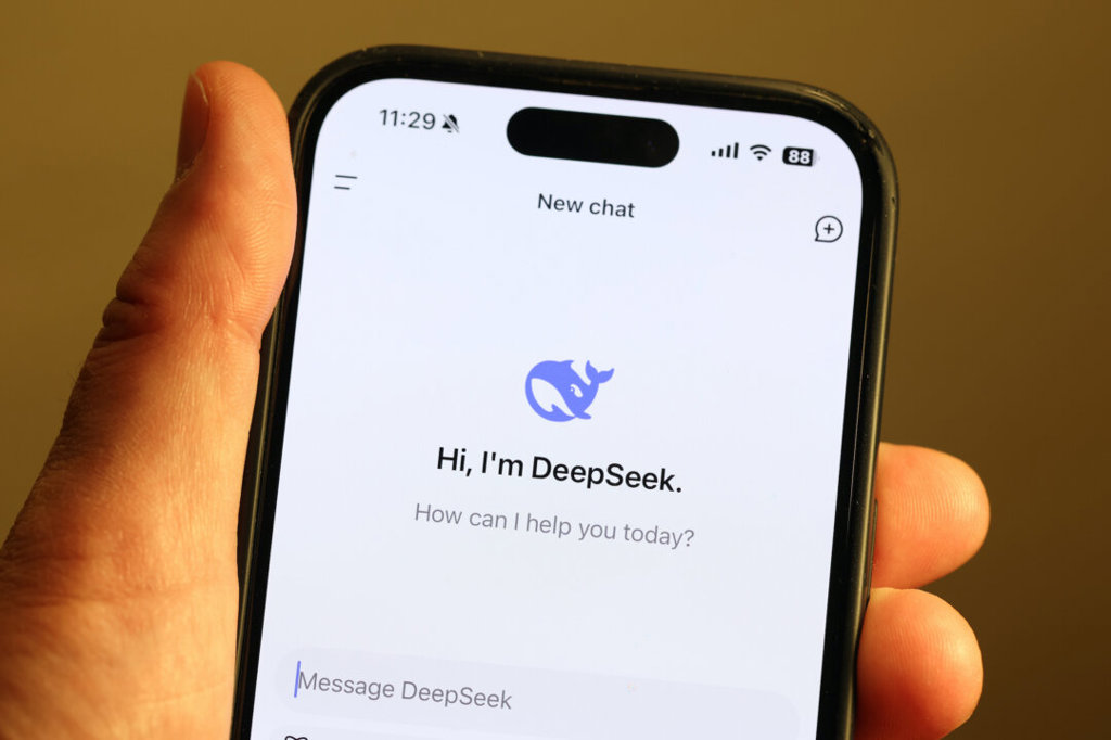 DeepSeek AI приложението демонстрира пристрастност и влияние в полза на ККП