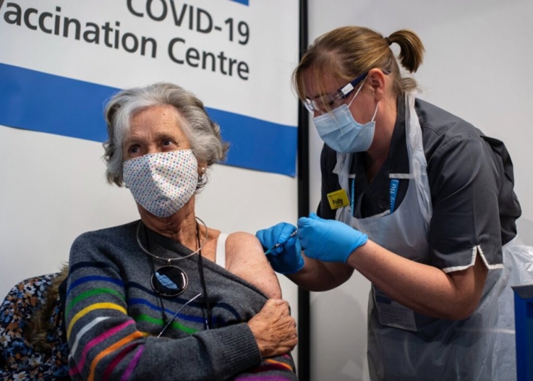 Пострадалите от ваксини заявяват пред британското разследване за COVID, че те са "неудобната истина"