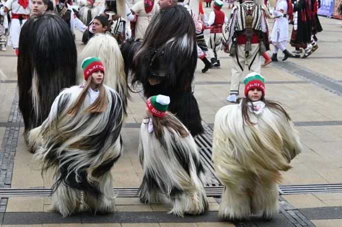 31-вият Международен фестивал на маскарадните игри „Сурва“ 2025 в Перник – с над 12 000 участника
