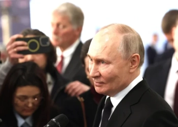 Владимир Путин отговаря на журналистически въпроси в Санкт Петербург на 19-ти февруари. Снимка: Посолство на Руската федерация в България