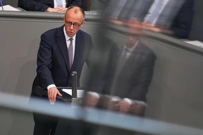 Старият Бундестаг гласува ЗА новия дълг на Германия от стотици милиарди