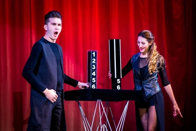 Фестивалът „Златна Котка 2025“ и спектакълът „Магинариум: Асовете на магията“ –  най-грандиозните магични събития в България