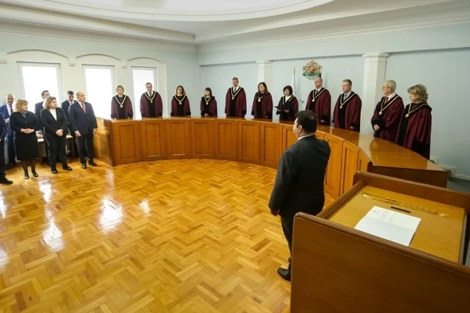 Президентът Радев с позиция по актуалните за България теми 1 Президентът Радев с позиция по актуалните за България теми