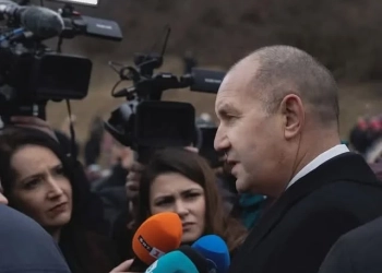 Според Румен Радев лидерите на Европа се държат безотговорно, тласкайки Украйна към катастрофа. Снимка: Прес служба на президентската институция