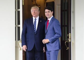 Тръмп казва на Трюдо, че напредъкът относно фентанила "Не е достатъчно добър"