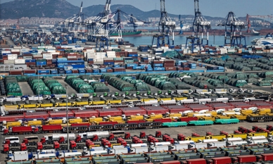 Китай увеличава митата върху вноса от САЩ до 125 процента